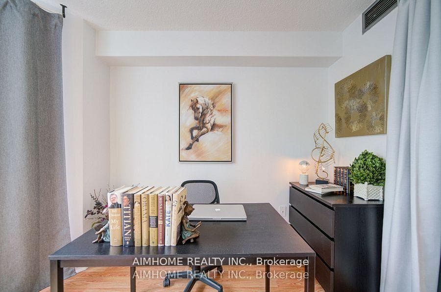 1055 Bay Street Unit 603 photo 15