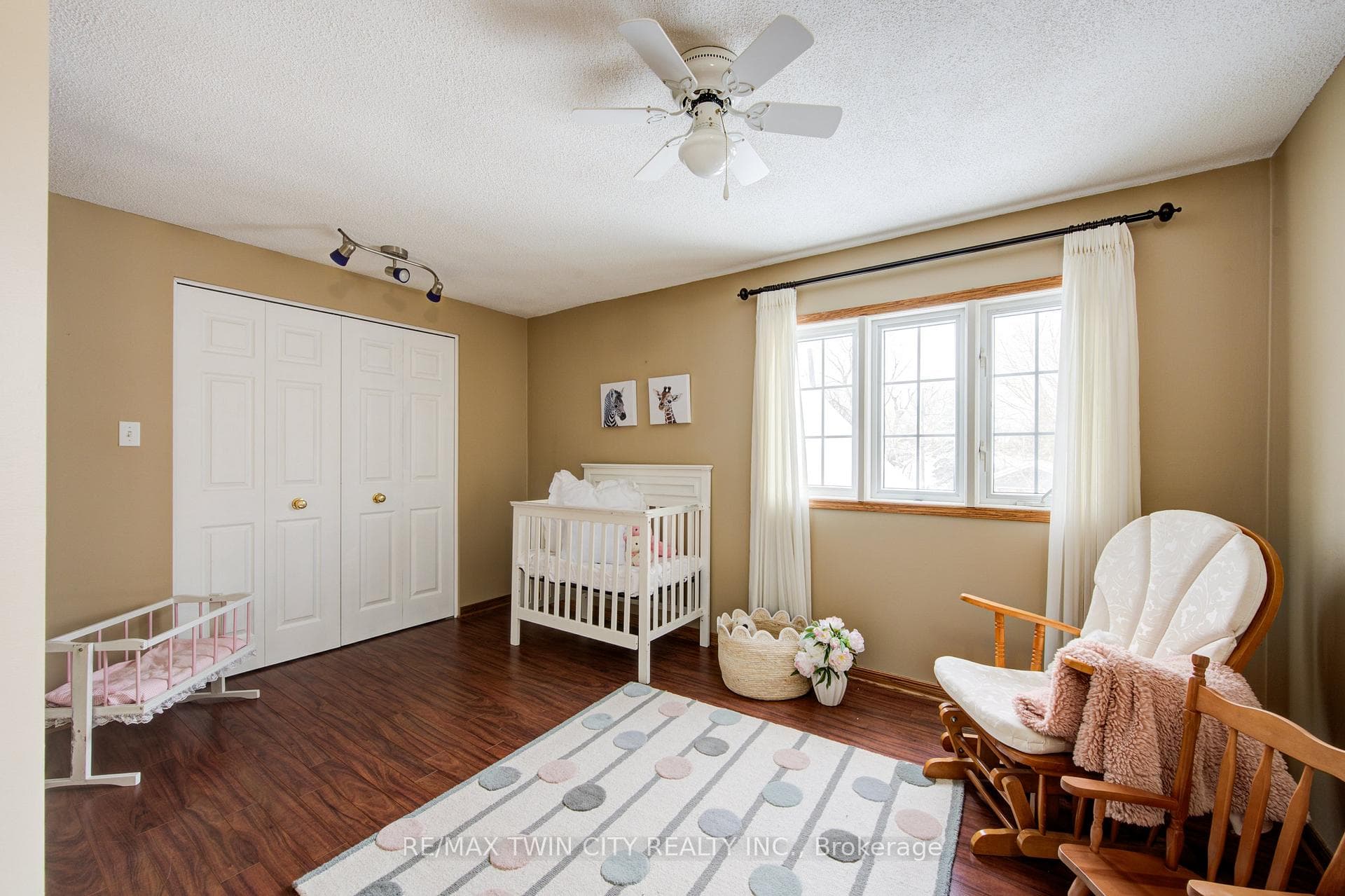 84 Hope Street photo 24