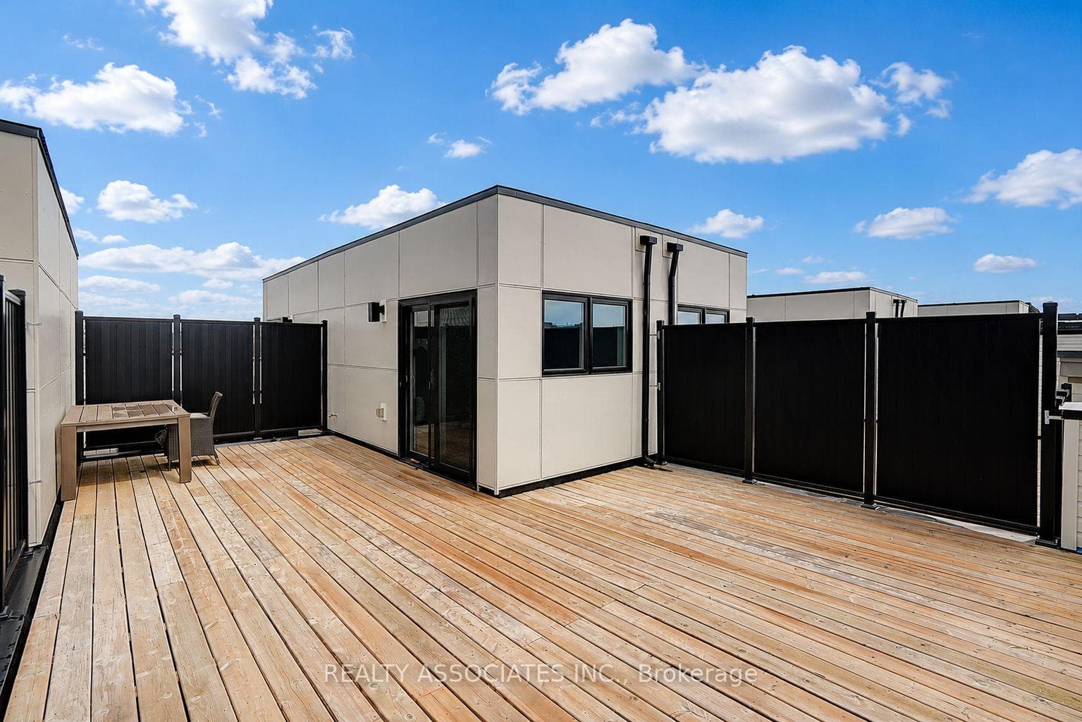 4 Gilbert Wright Avenue photo 25