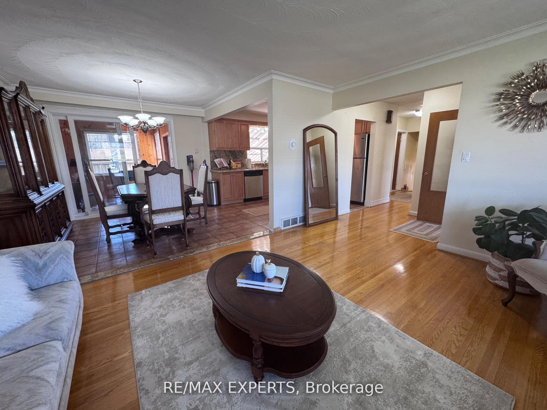 1 Creston Road photo 7