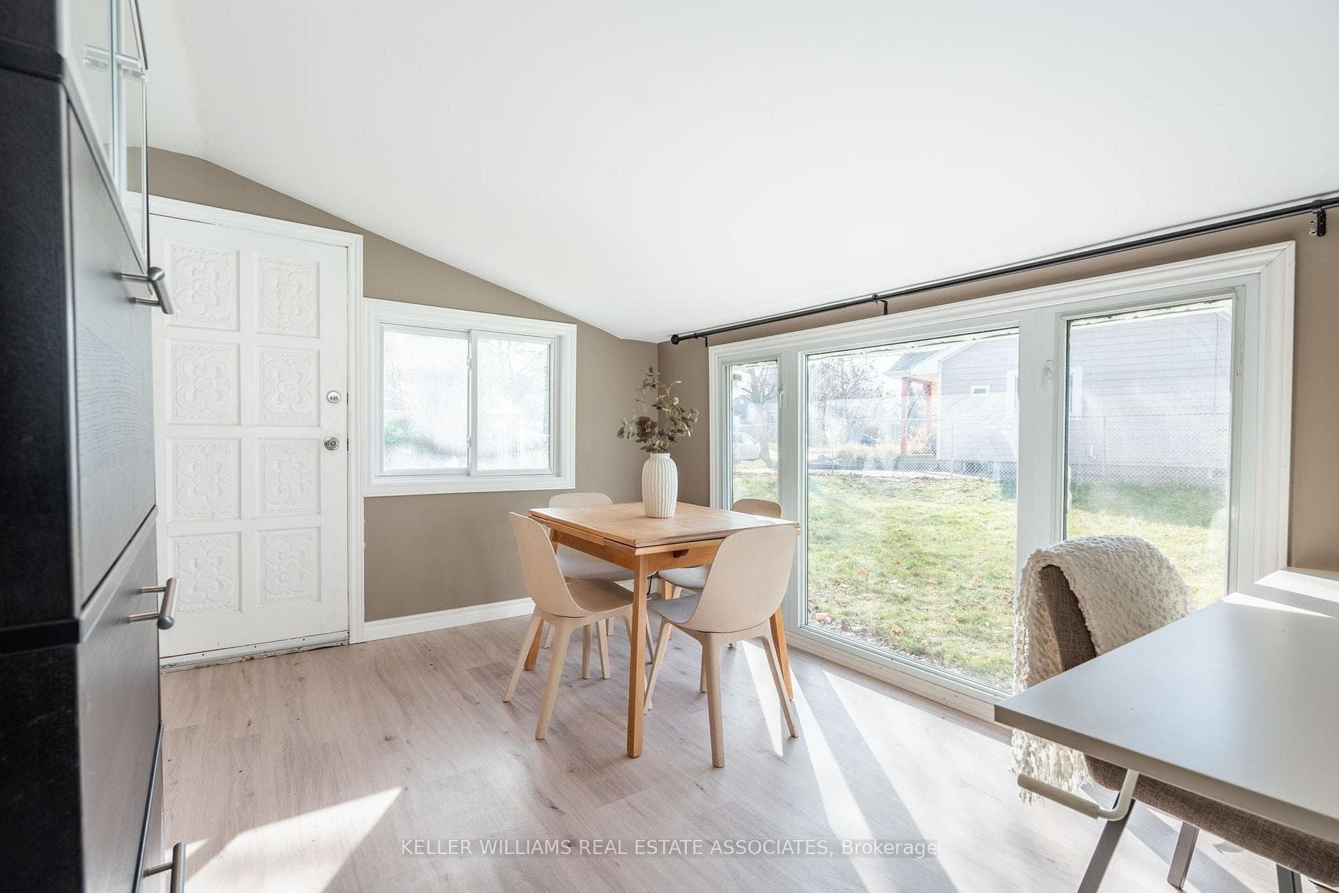 113 Pleasant Avenue photo 21