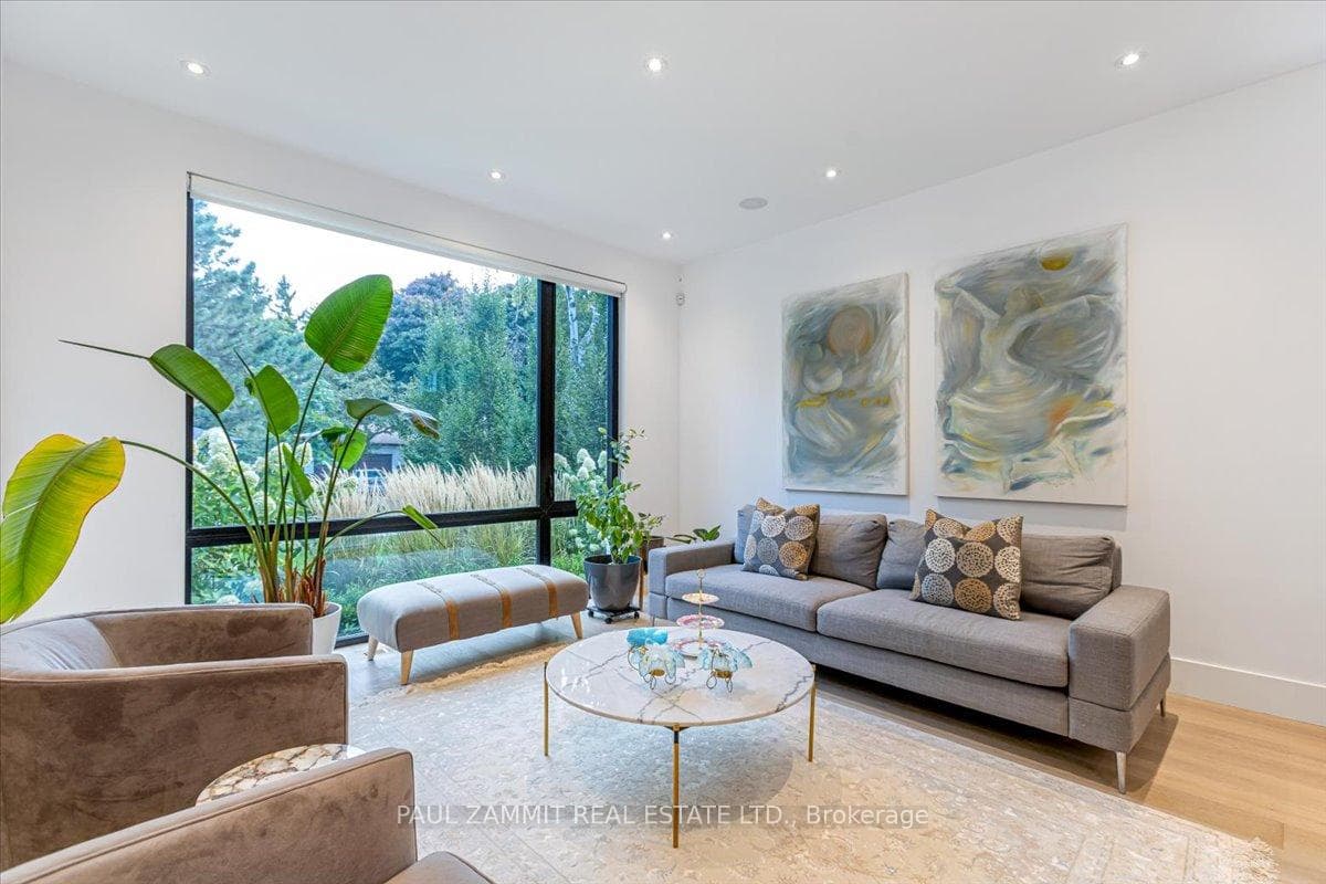 14 Rothsay Road photo 5