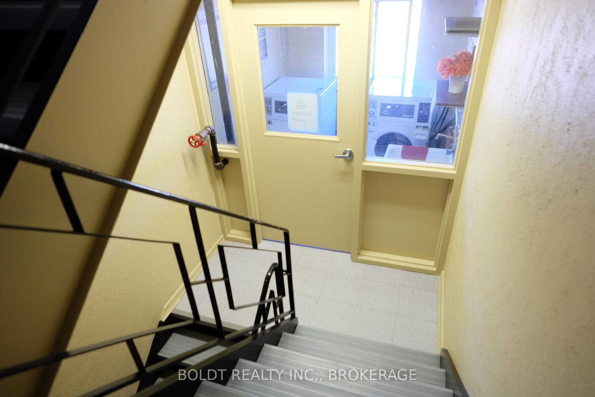 14 Norris Place Unit 201 photo 26