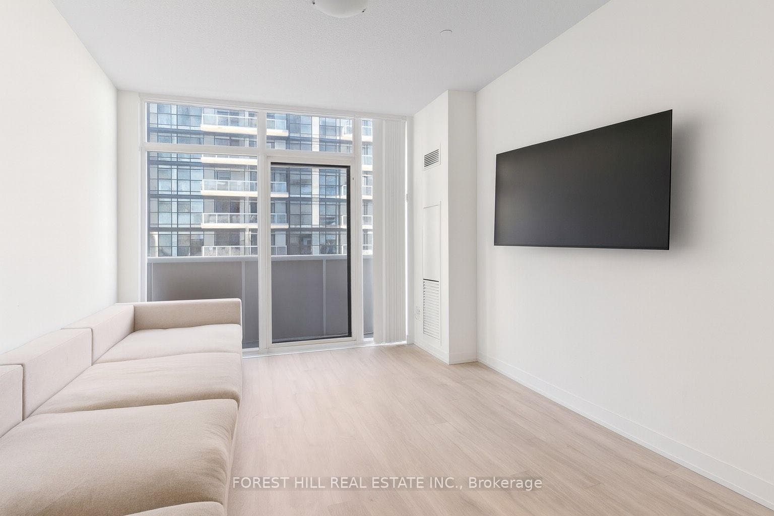 251 Manitoba Street Unit 403 photo 7