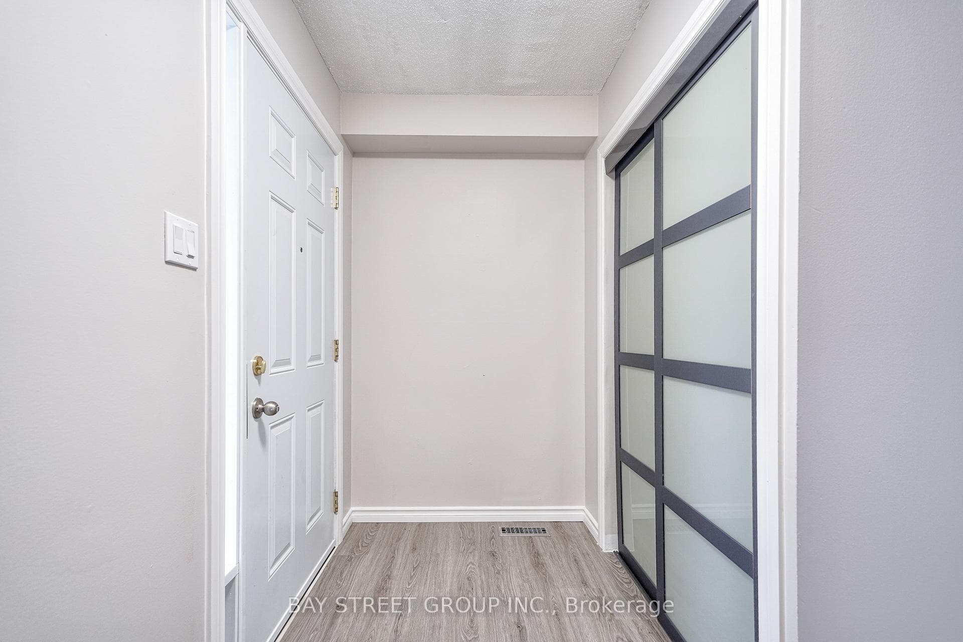 596 CONSTELLATION Drive photo 5