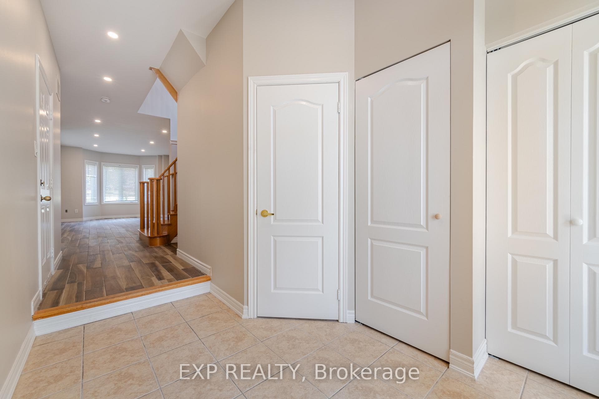 397 Scott Boulevard Unit Upper photo 5