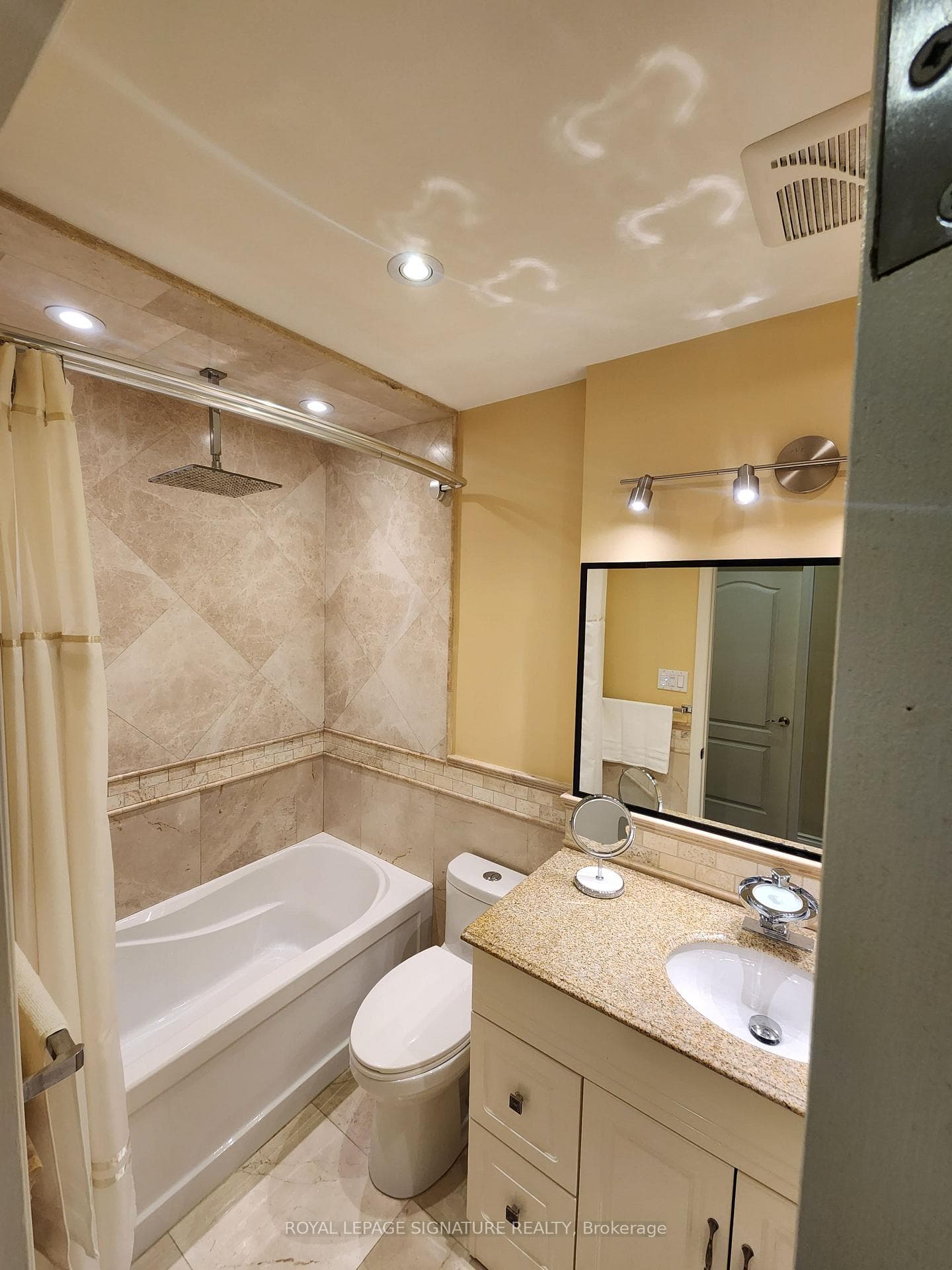 4281 Woodington Drive photo 15