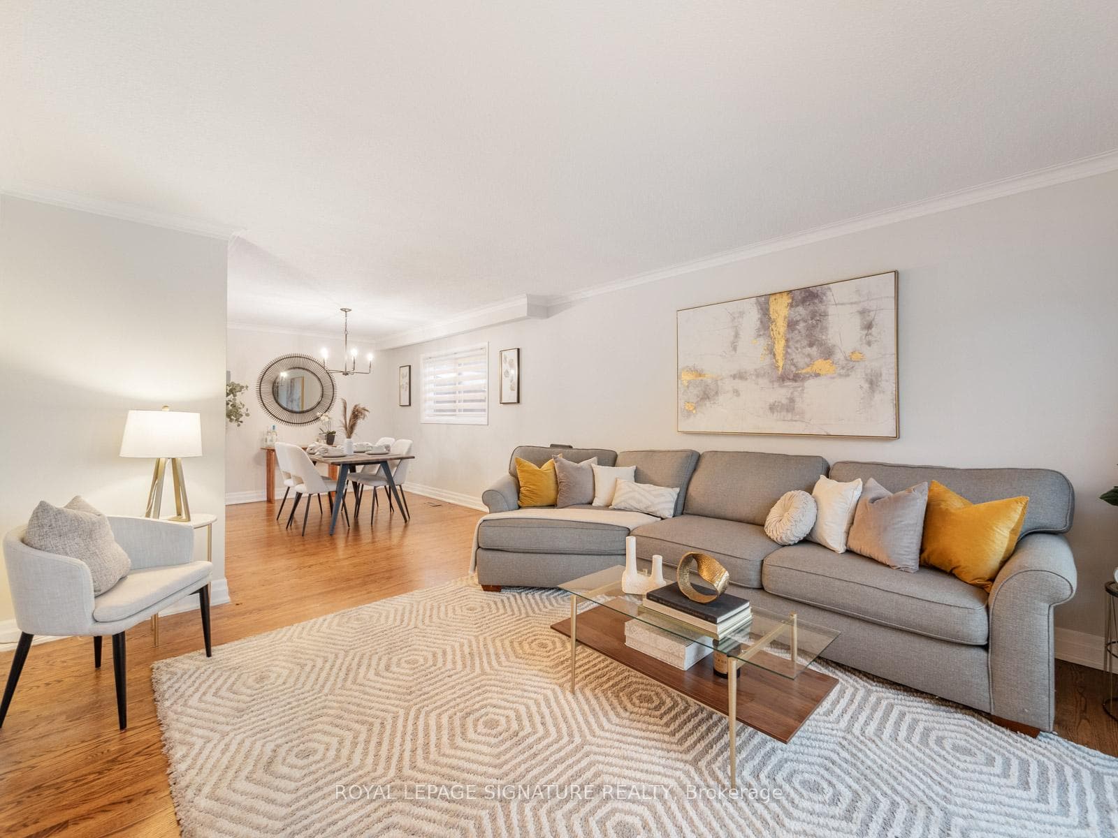 17 Chapais Crescent photo 5