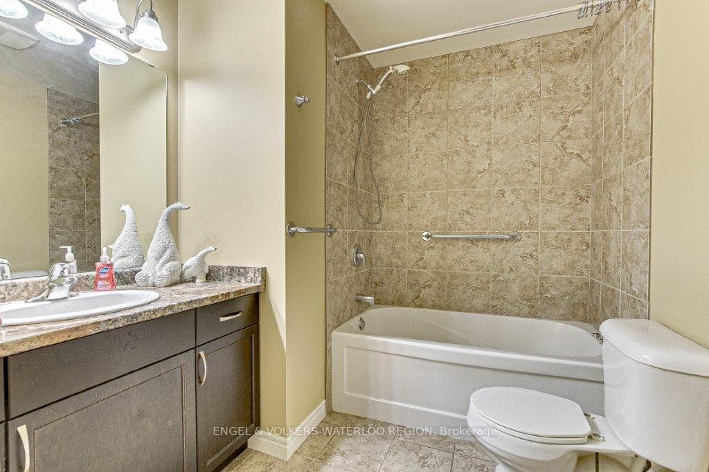 82 Kolbe Drive photo 14