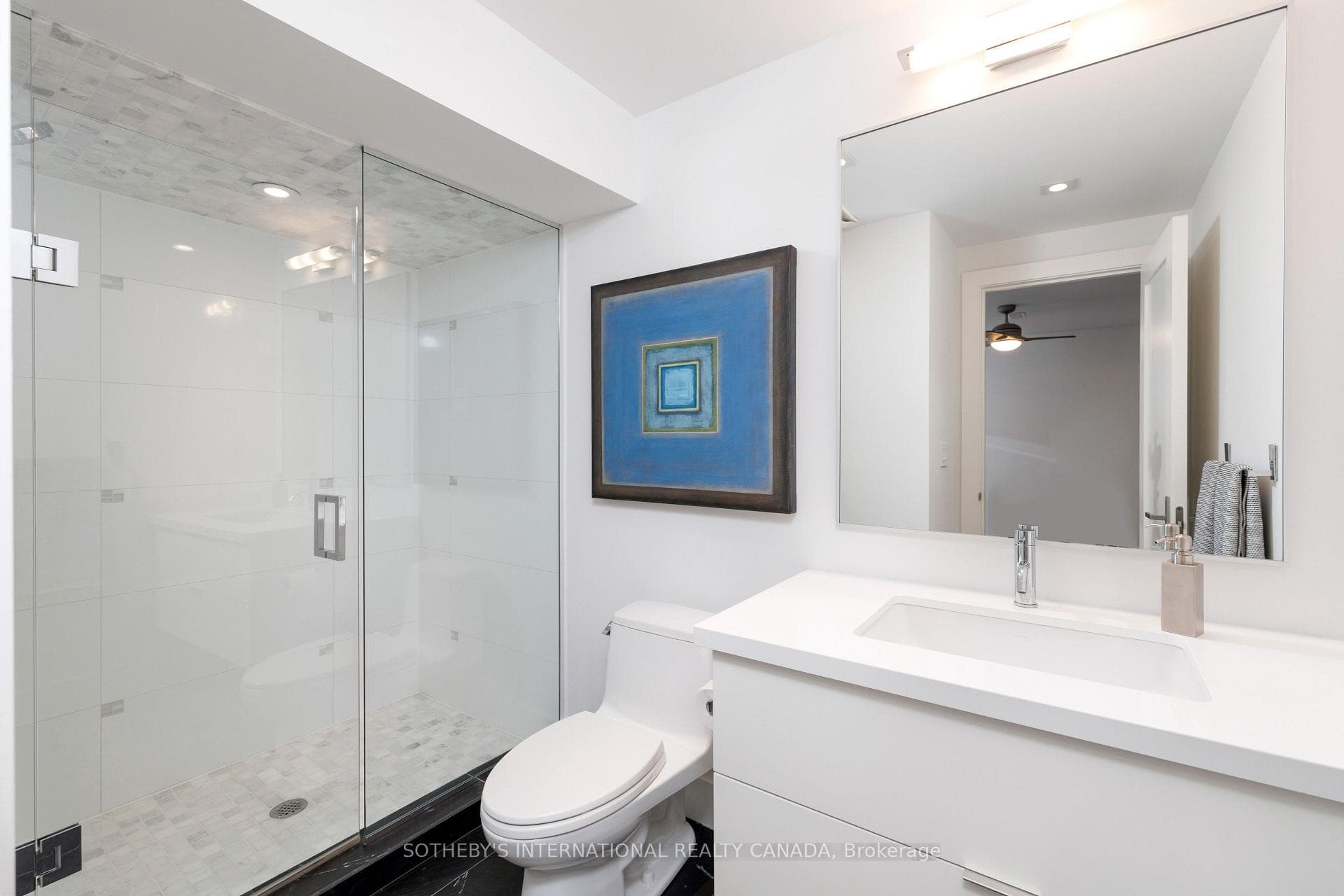 5 Hartfield Road photo 38