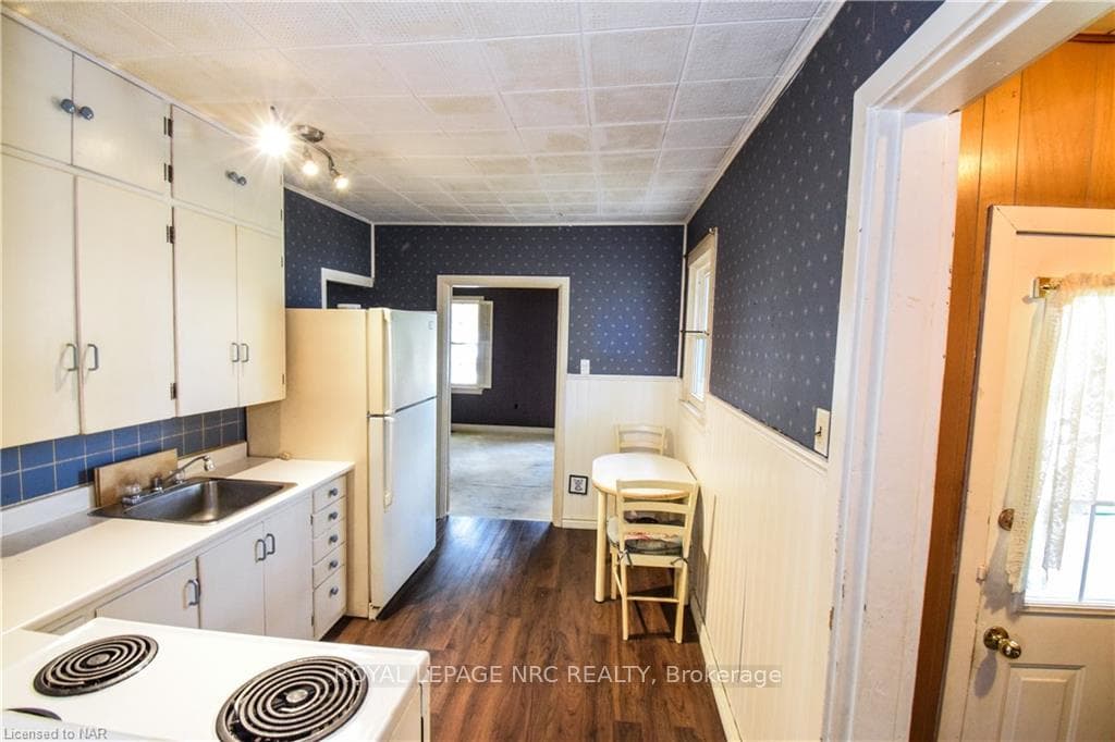 5 ALICE Street photo 16