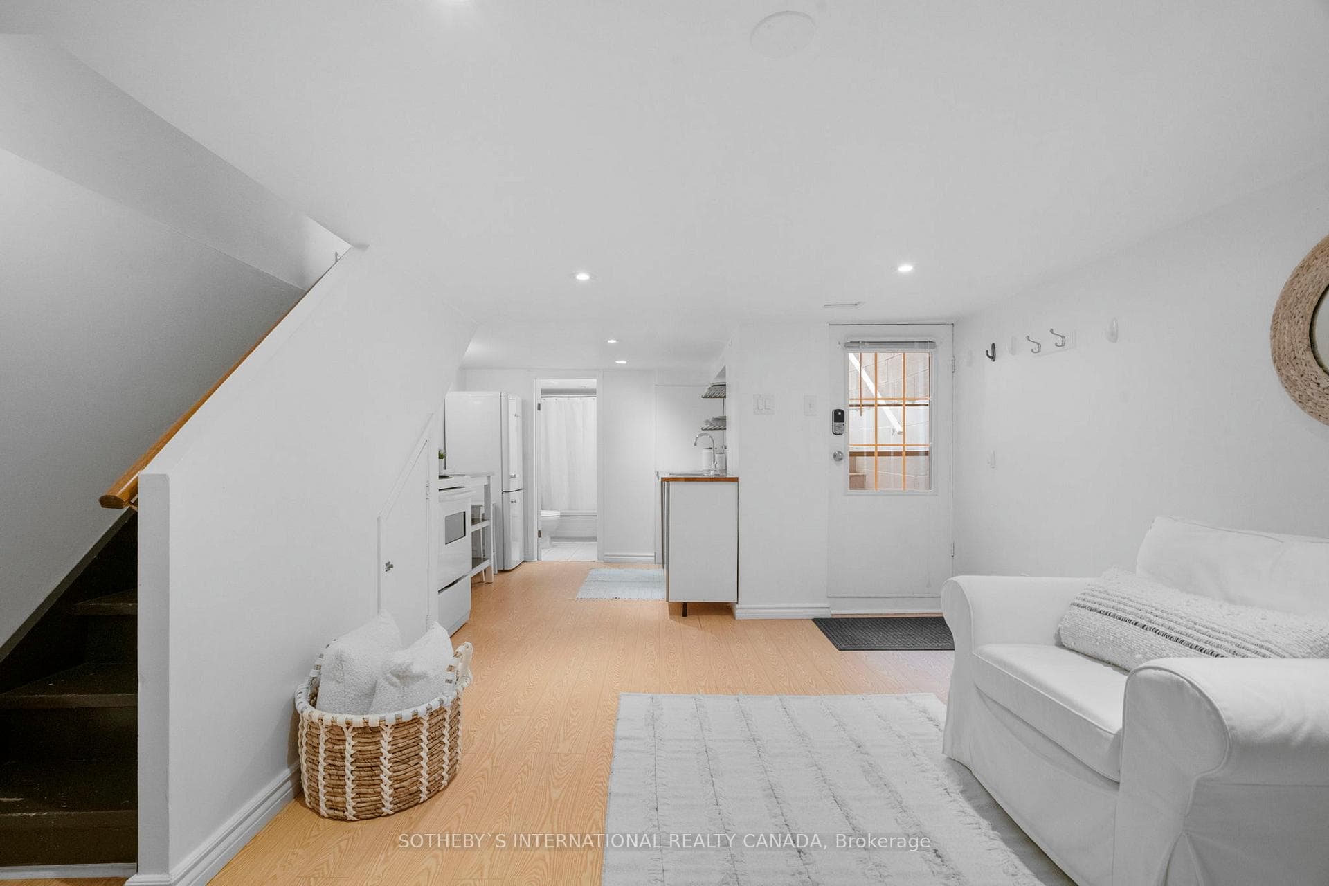 134 Lindsey Avenue photo 25