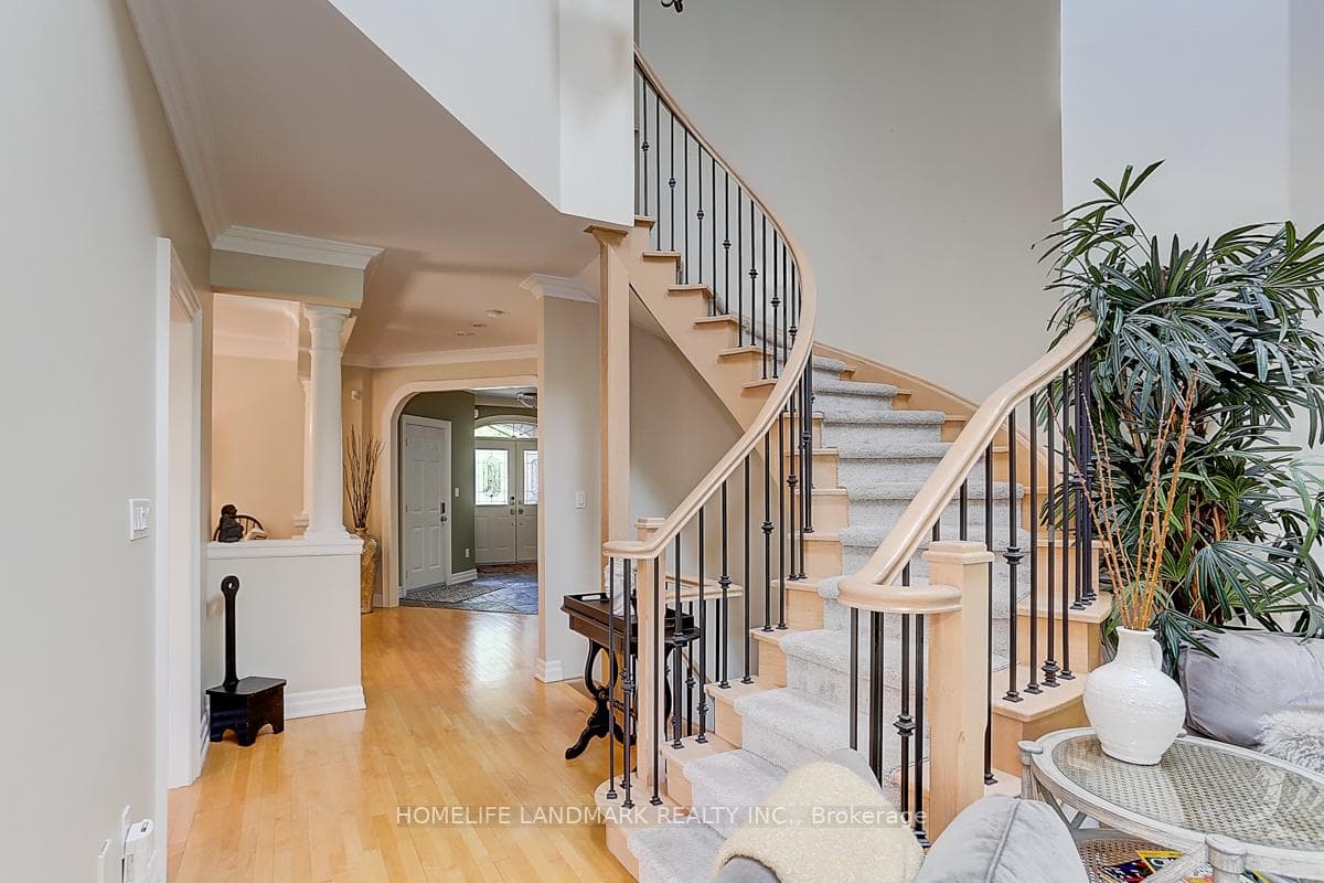 423 Crossing Bridge Place Unit 7C photo 24