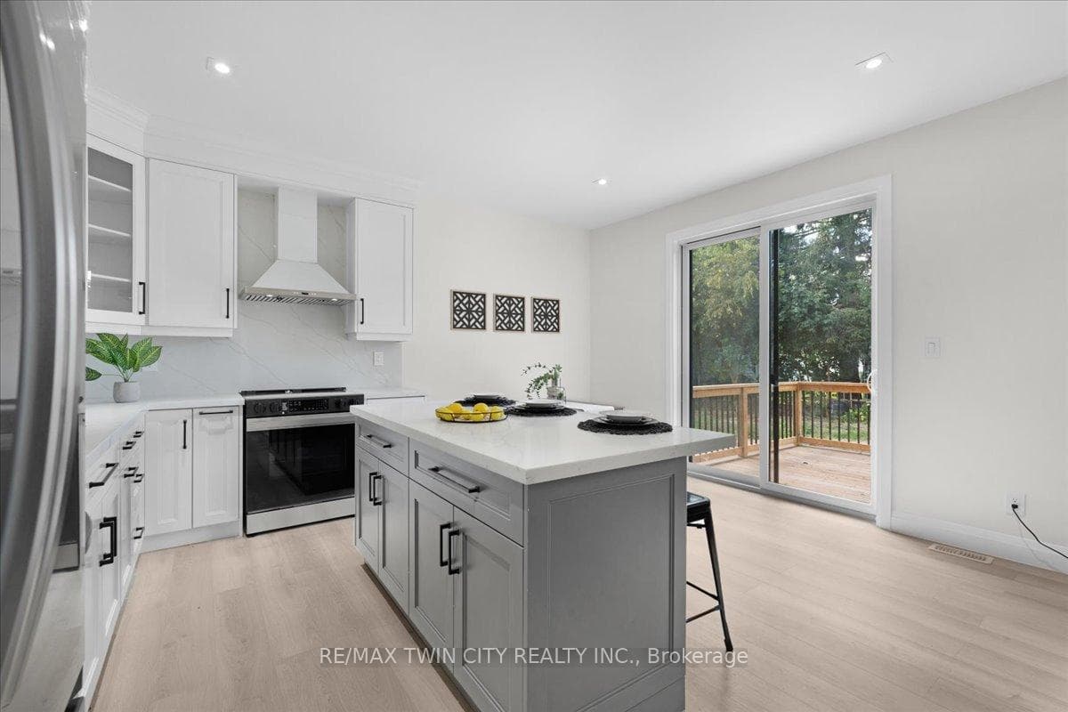 253 Kensington Avenue Unit 3 photo 6