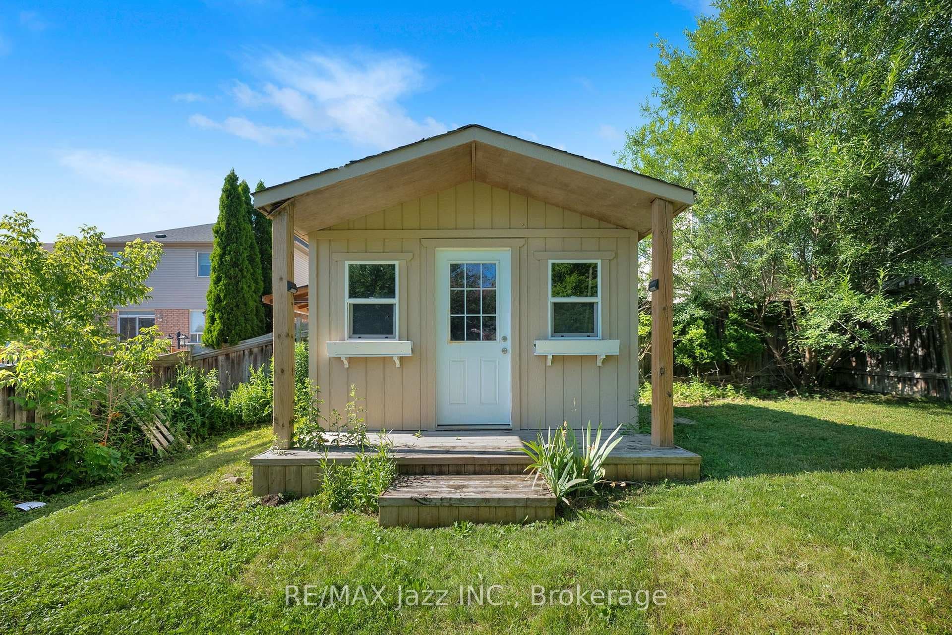 1098 Keswick Court photo 13