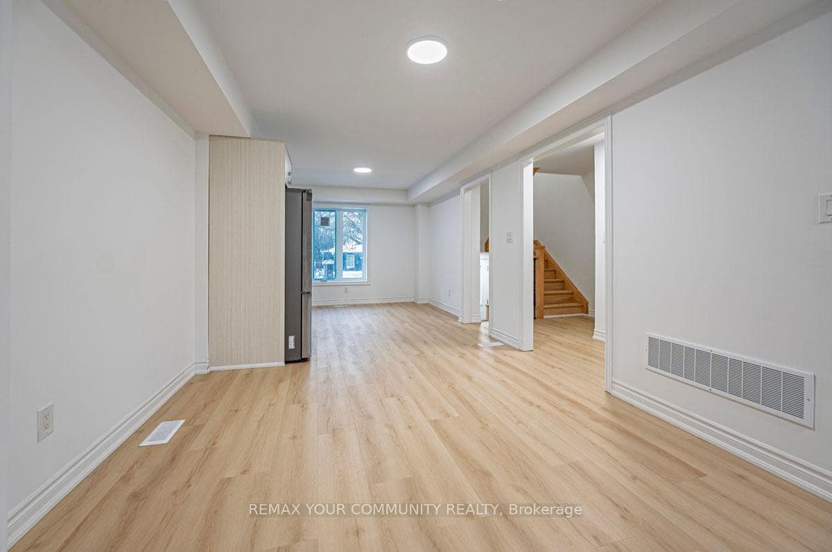 11 Plaisance Road Unit 2 photo 11