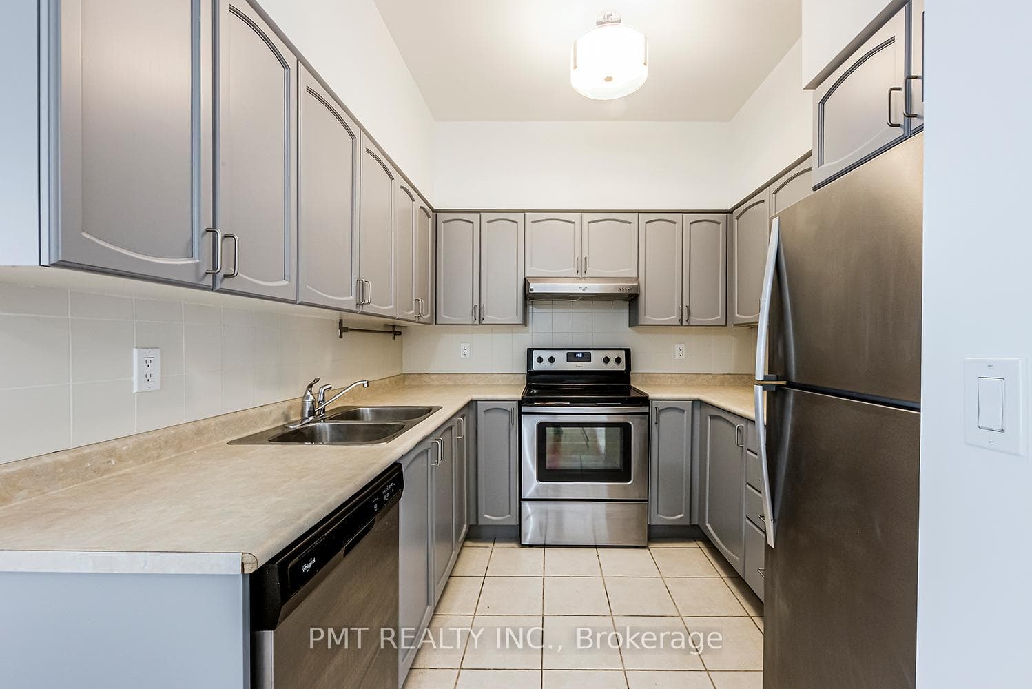 219 Fort York Boulevard Unit 3212 photo 5
