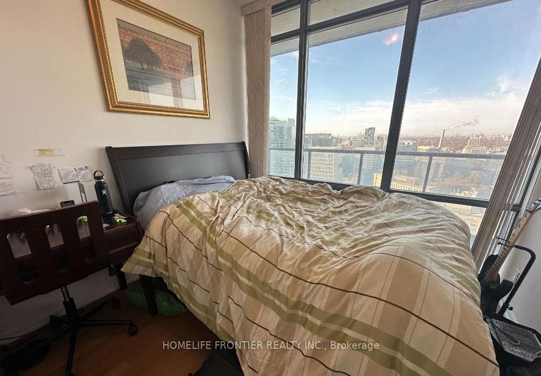 832 Bay Street Unit 2410 photo 8