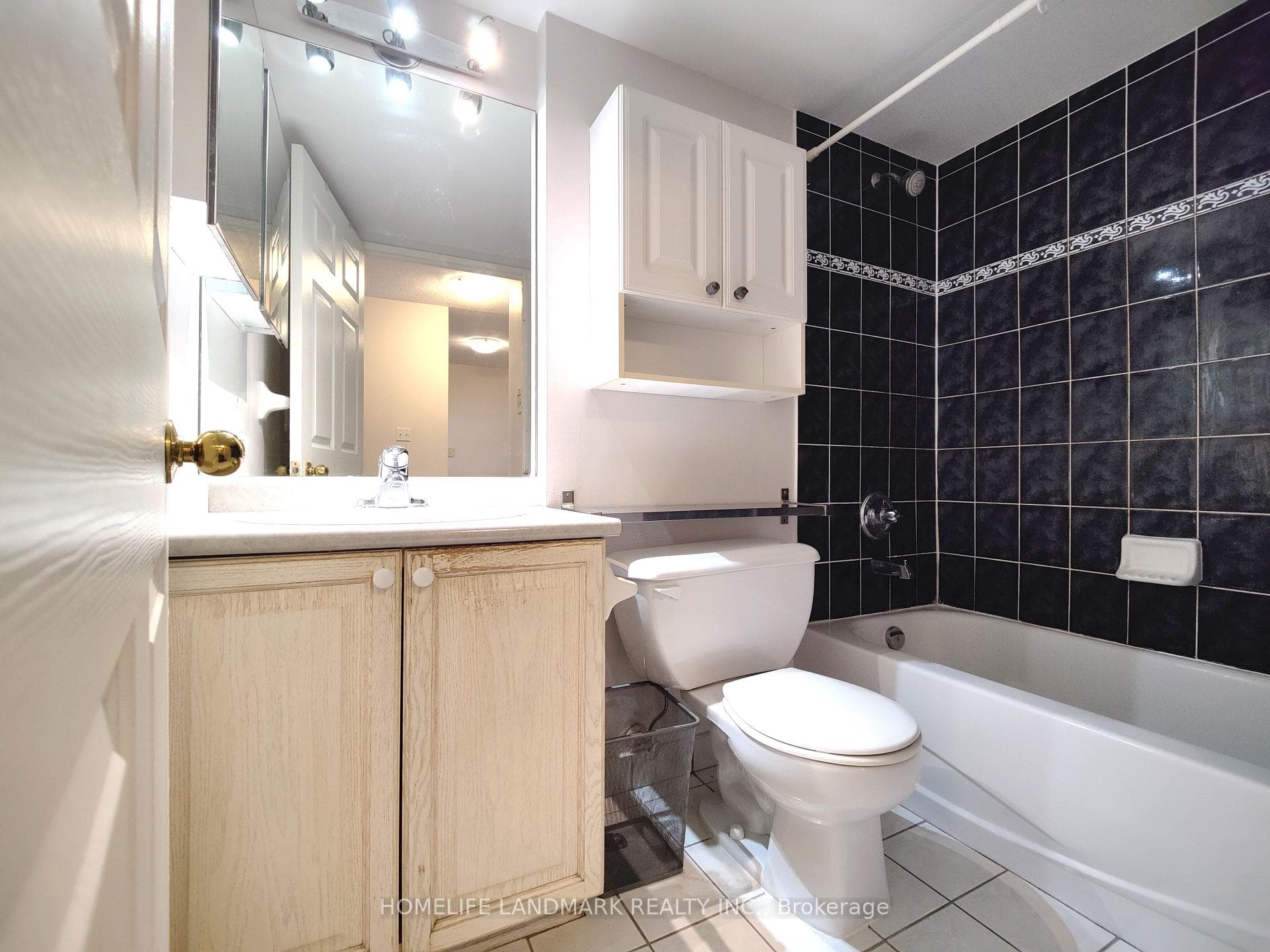 28 Empress Avenue Unit 1910 photo 10