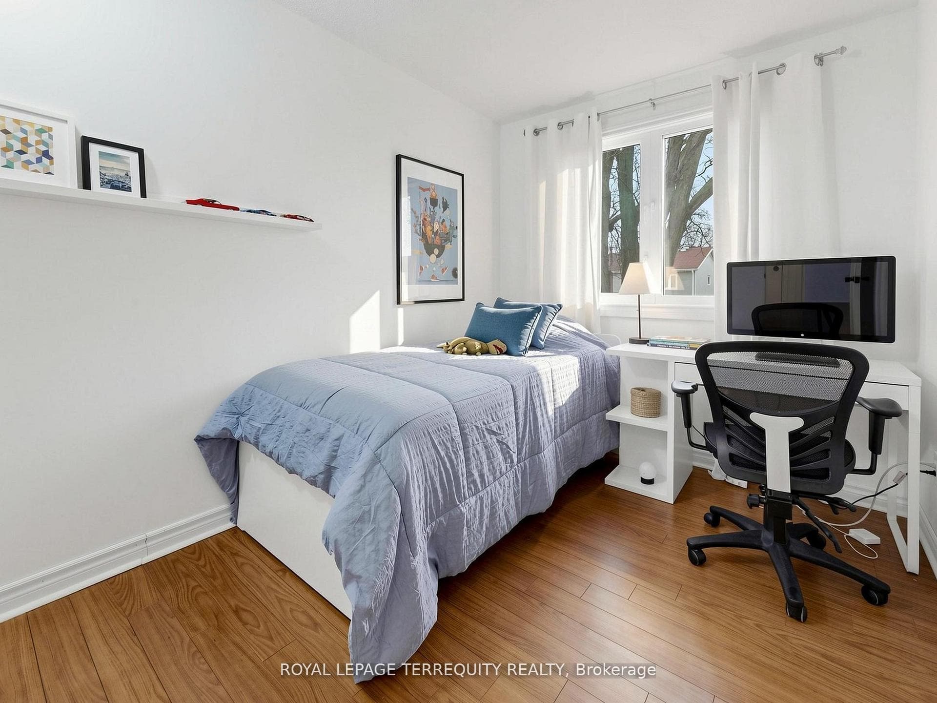 6730 Falconer Drive Unit 49 photo 17
