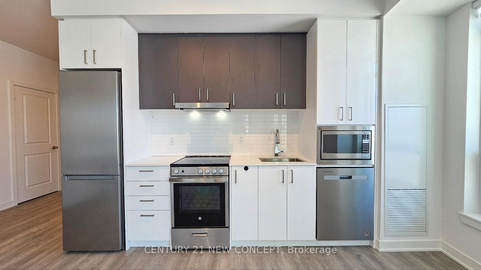 30 Upper Mall Way Unit 618 photo 19