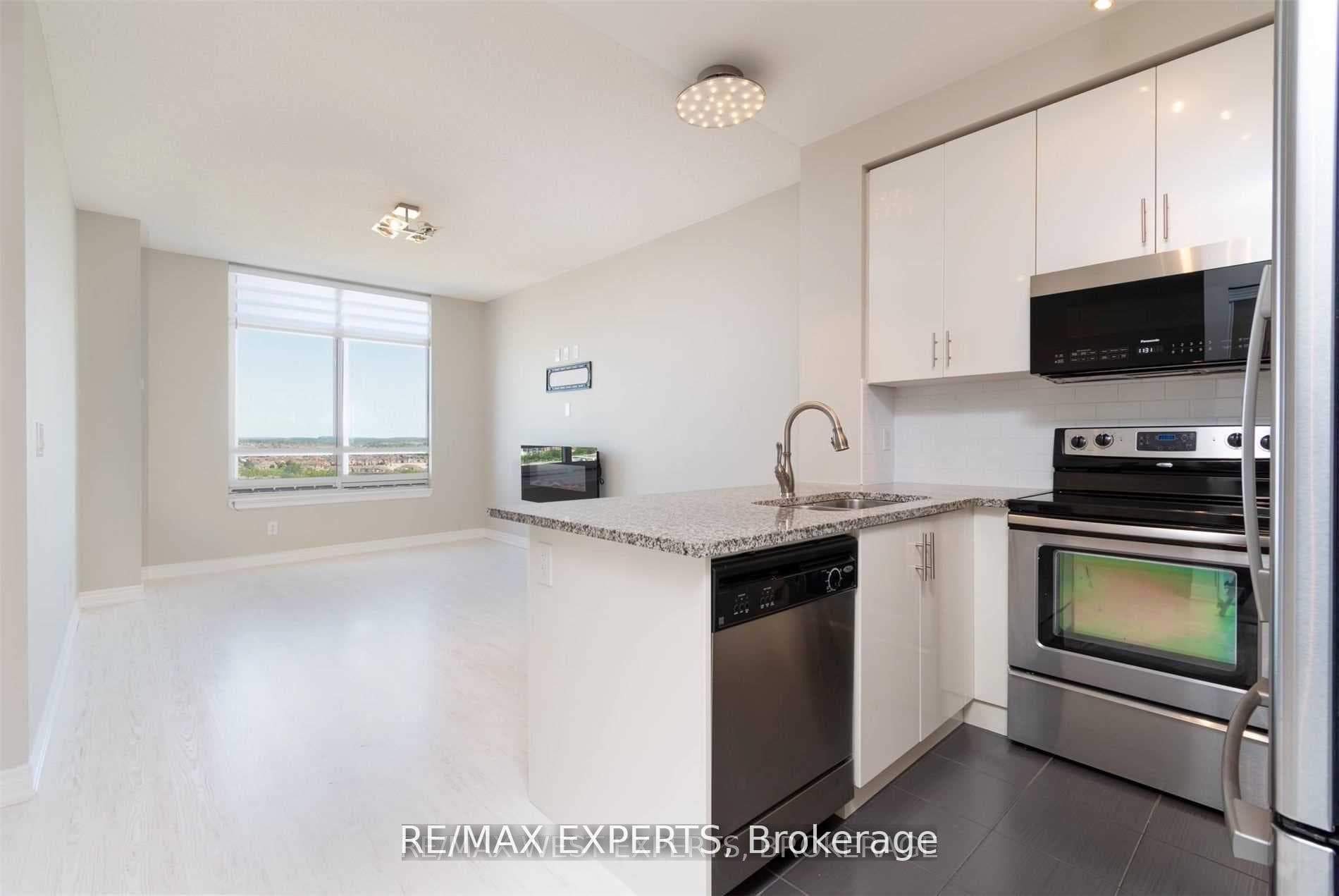 9245 Jane Street Unit 1514 photo 1