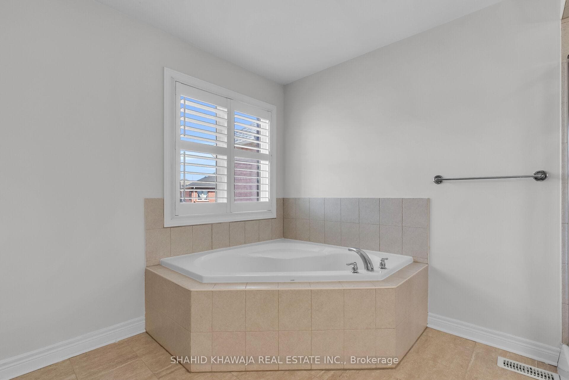 2522 Lyndhurst Drive photo 30