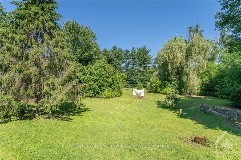 813 FLYNN Road photo 22