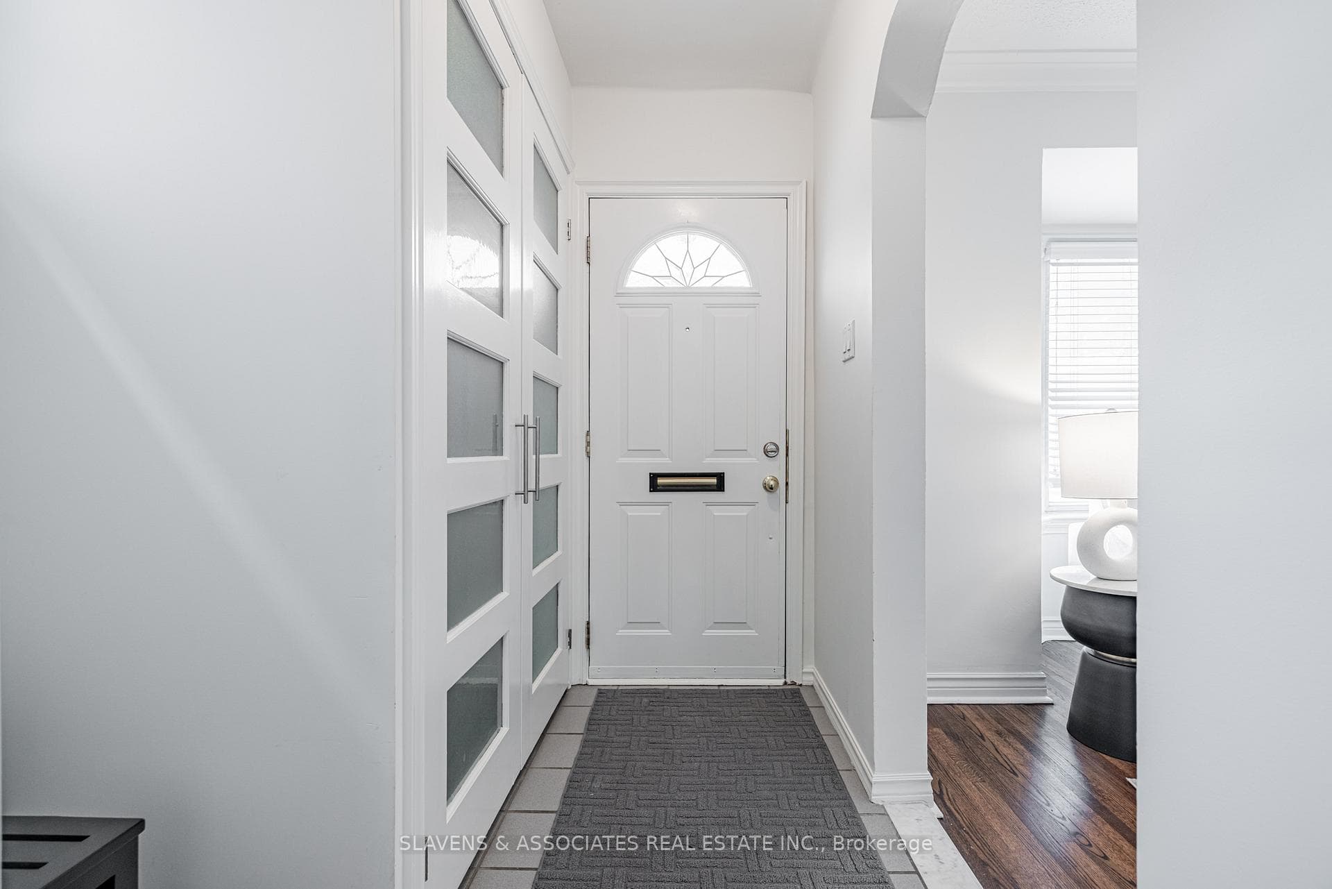 523 Glengarry Avenue photo 4