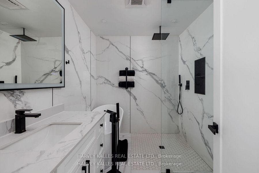 3184 Lakeshore Road photo 21