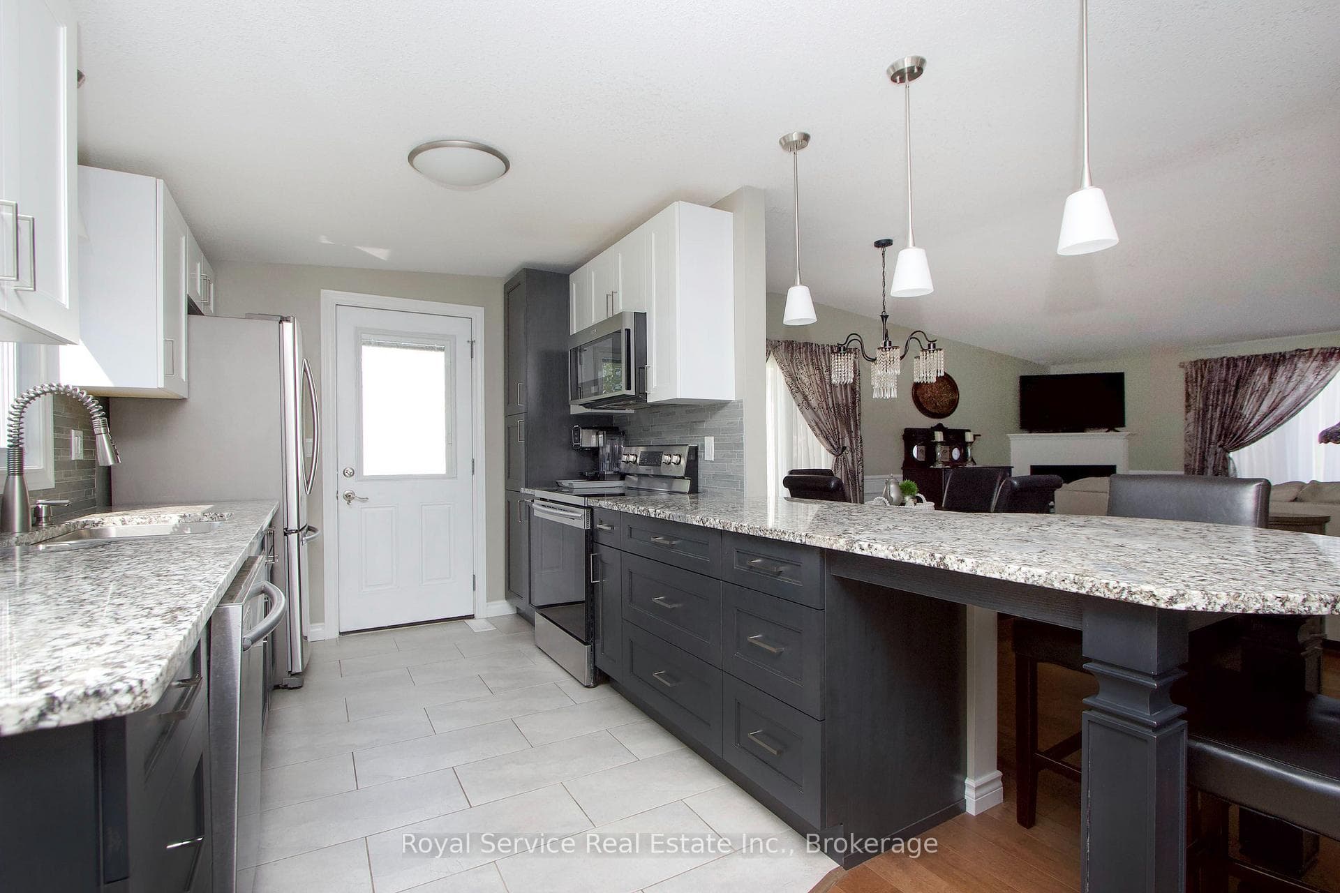 27 Cornerbrook Court photo 14