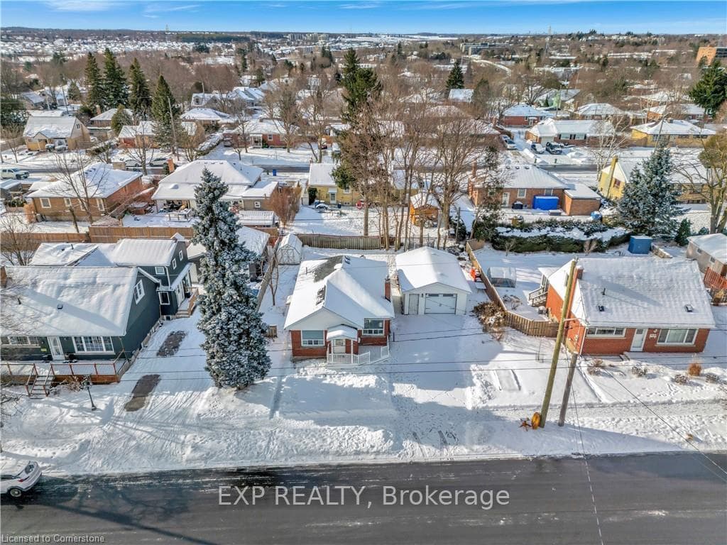10 Rosewood Avenue photo 35