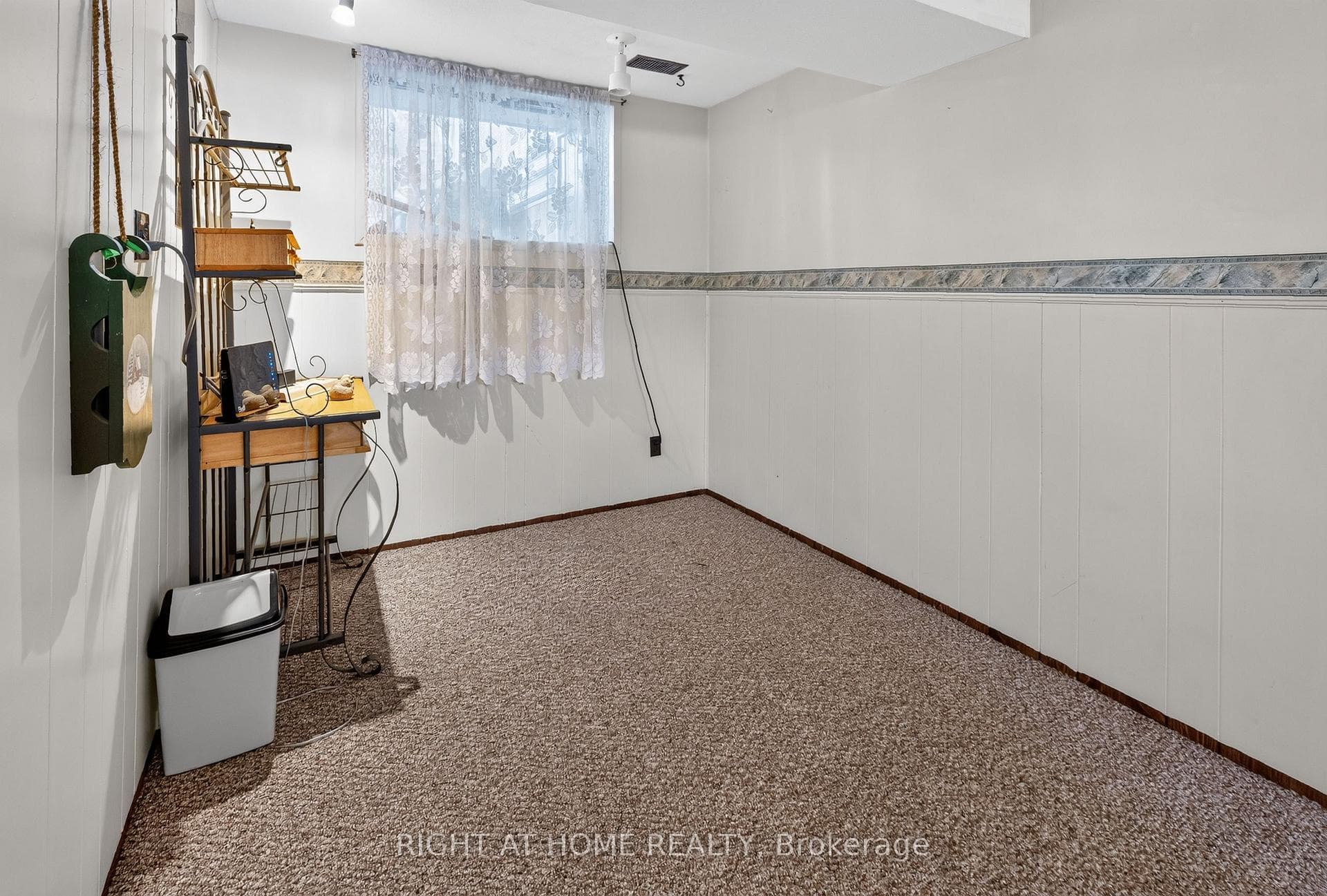 49 Locke Avenue photo 26