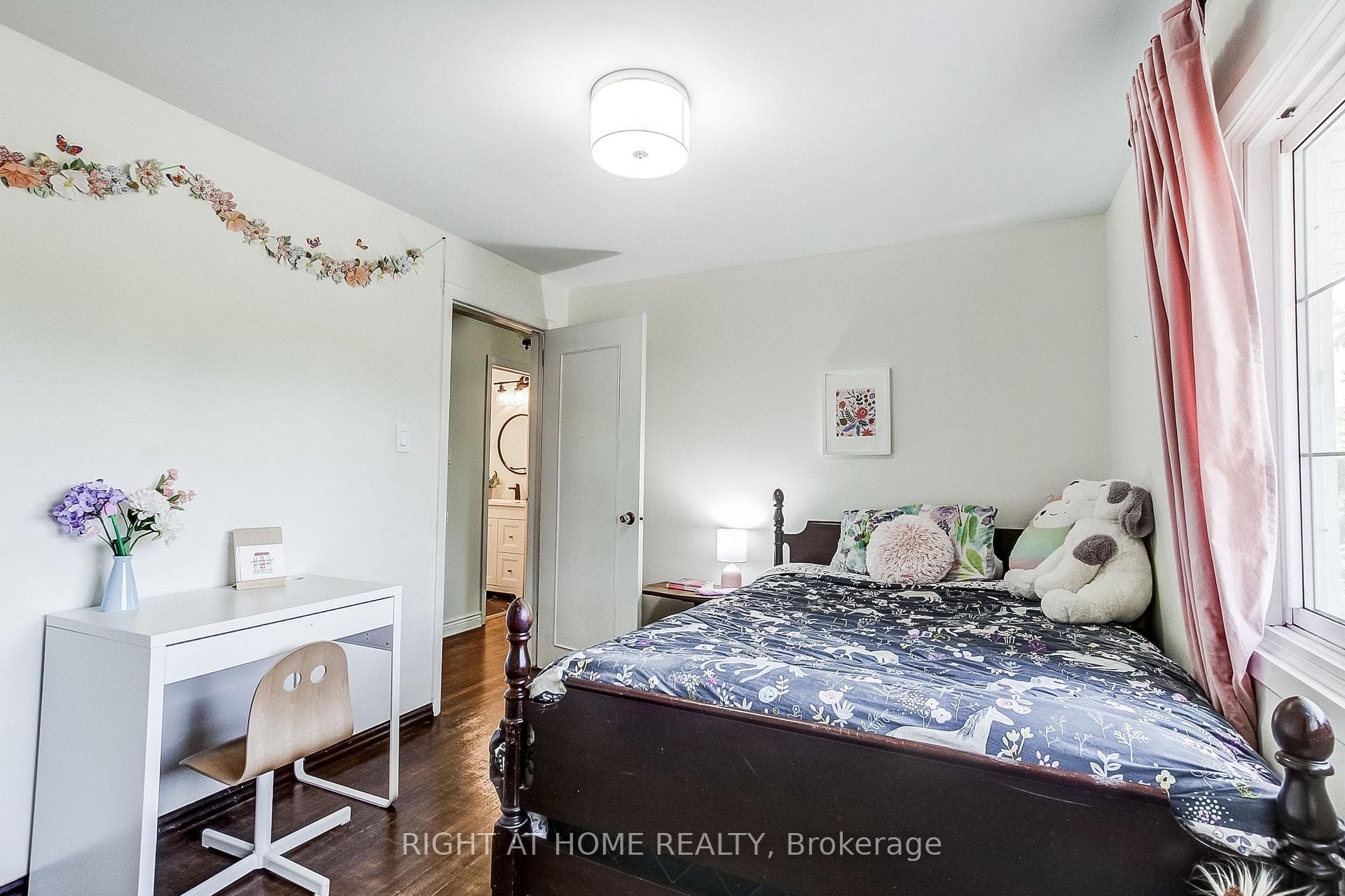 75 Ridge Drive photo 32