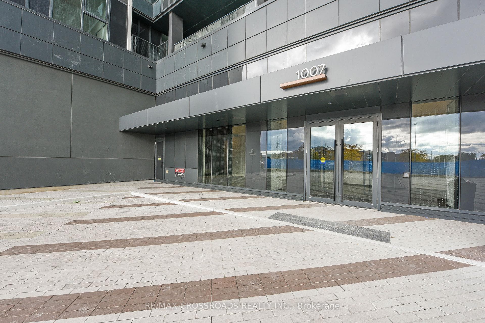 1007 The Queensway N/A Unit 516 photo 34