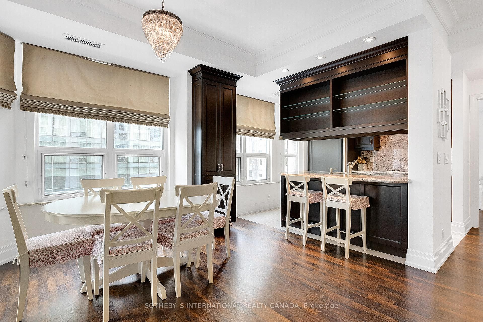 68 Yorkville Avenue Unit 508 photo 1