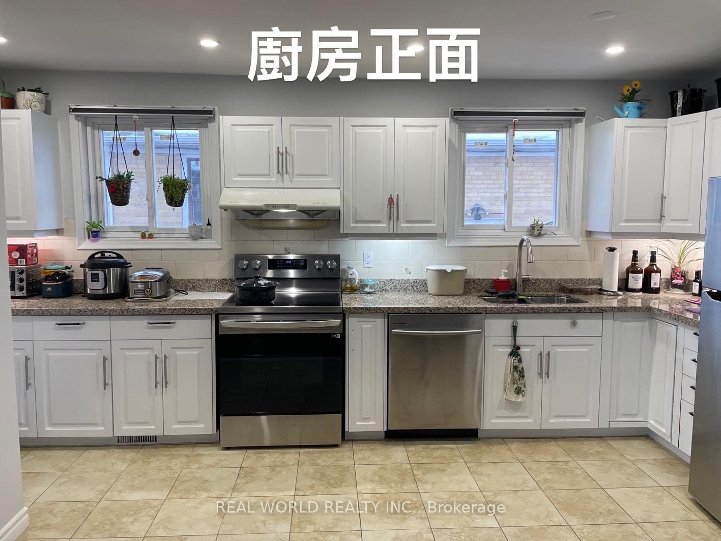 38 Roywood Drive photo 1