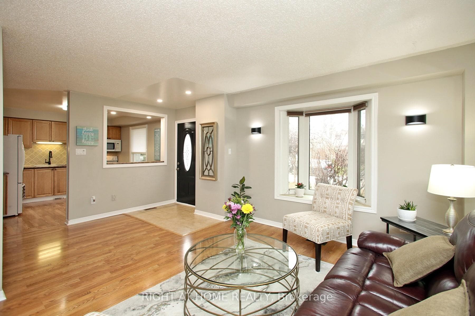 136 Andrew Street photo 7