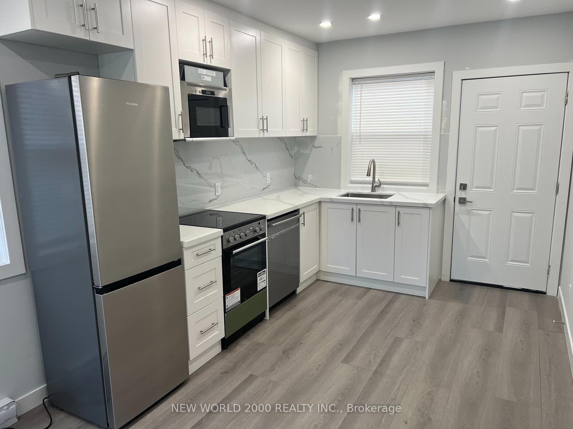 55 Rainbow Drive Unit Apt A photo 7