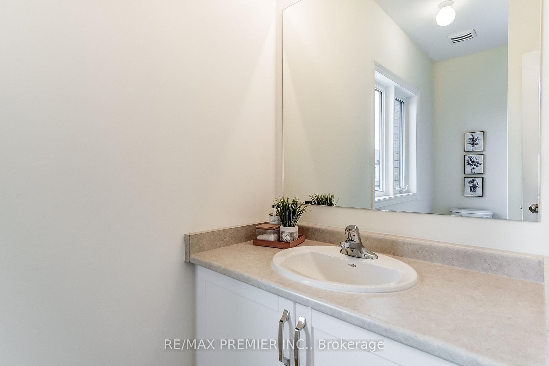 72 Armilia Place photo 32
