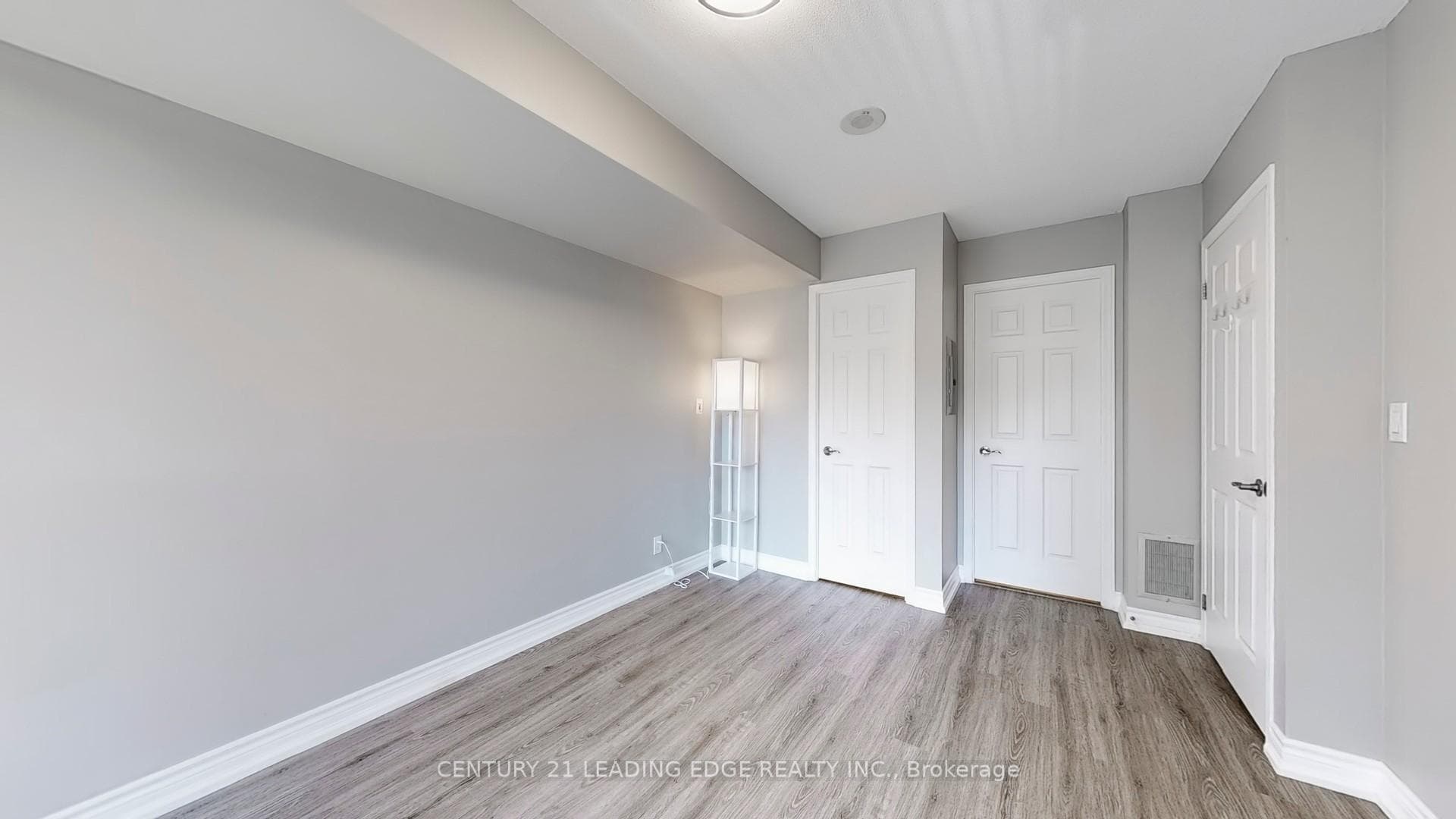 68 Grangeway Avenue Unit 312 photo 21
