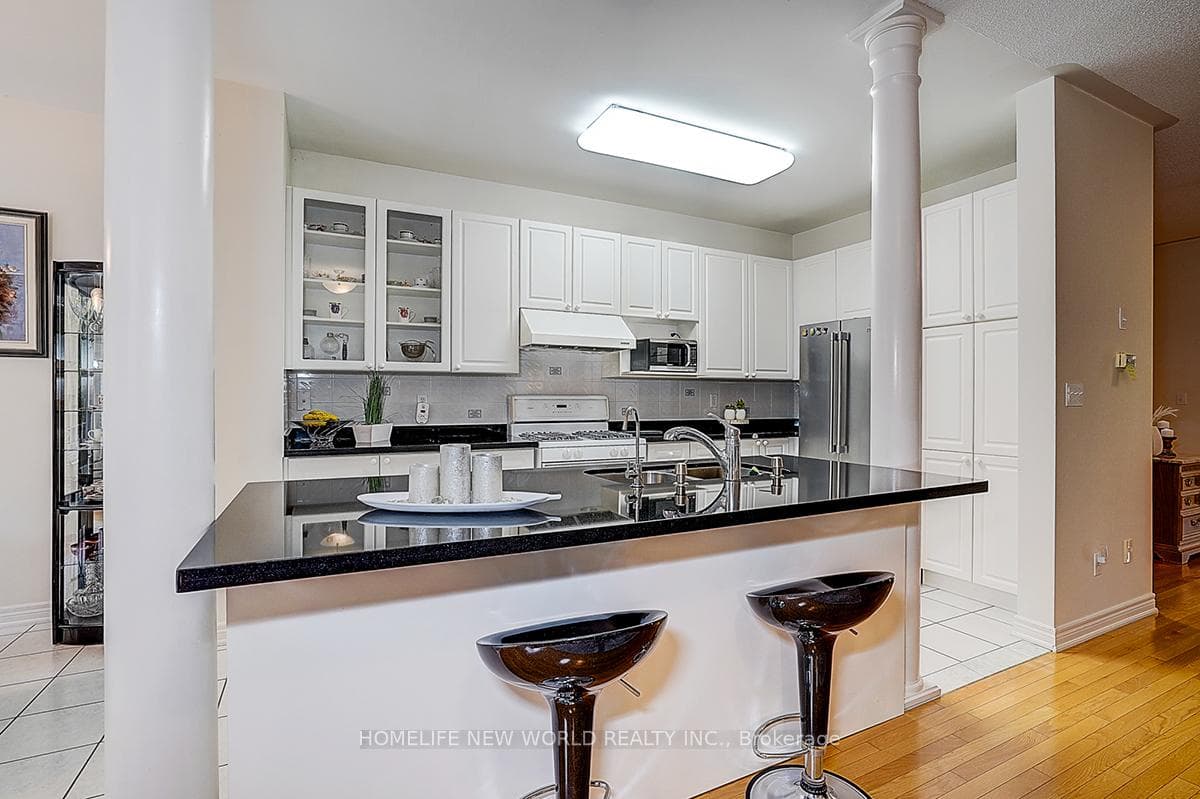 2305 Woodfield Road photo 25