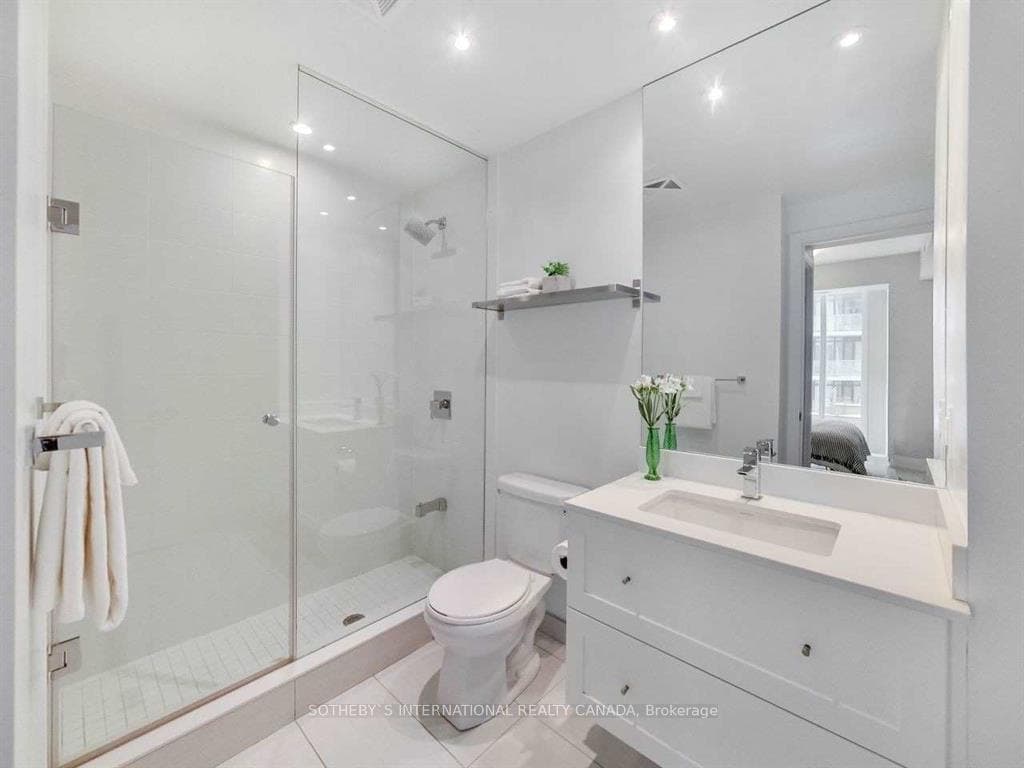 525 Adelaide Street Unit 934 photo 14