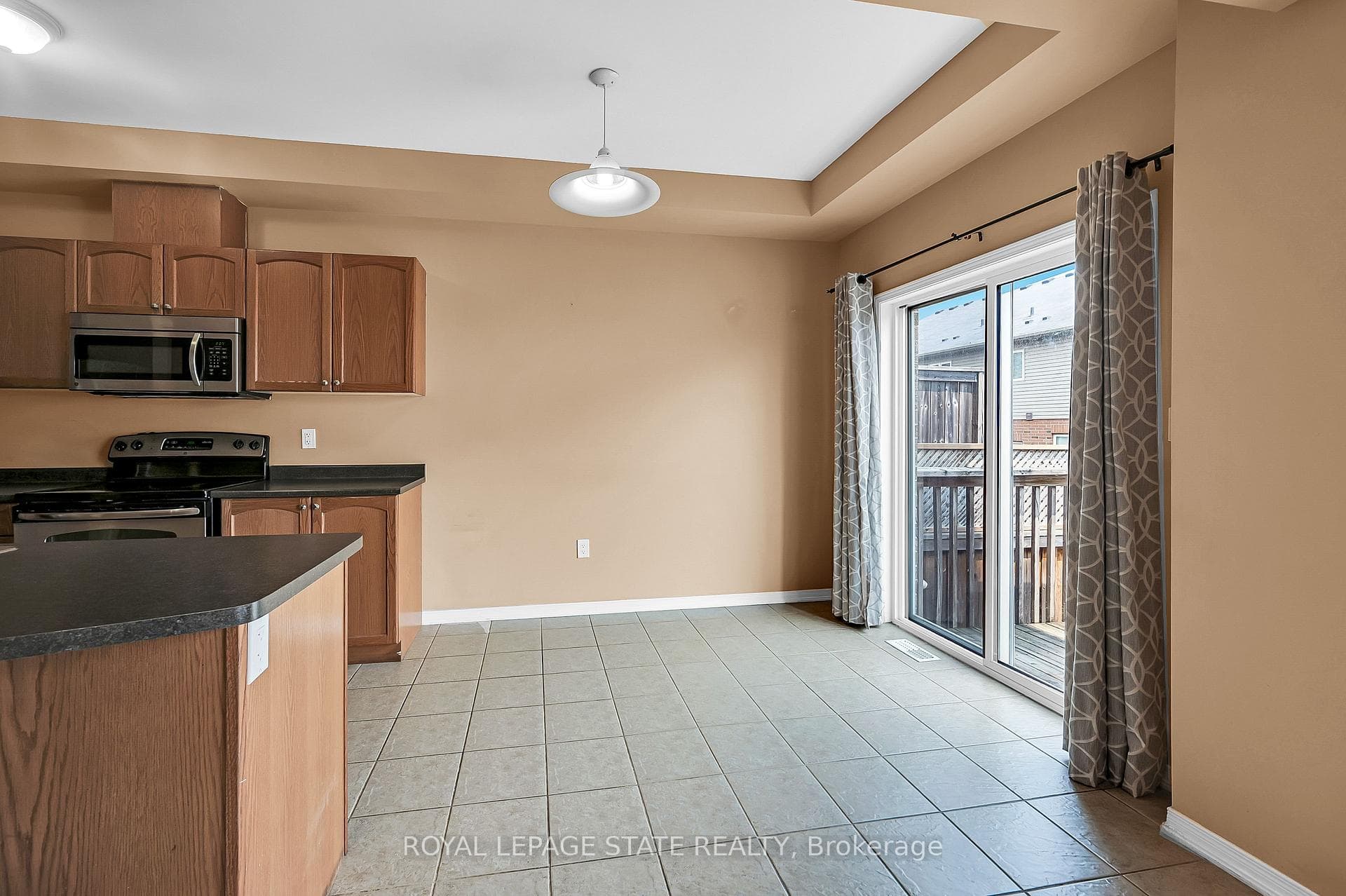 170 Palacebeach Trail Unit 24 photo 13