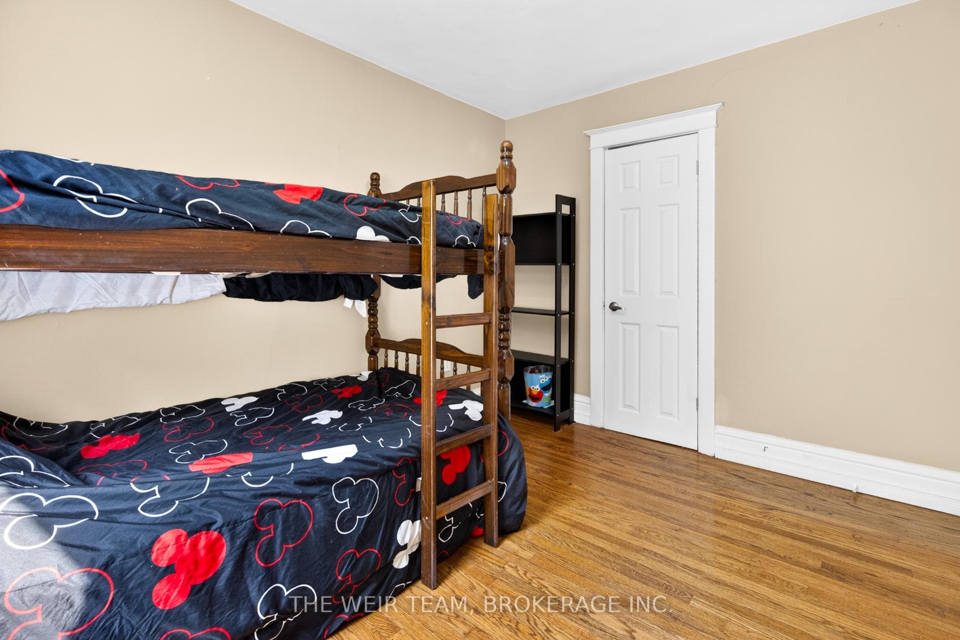 226 Ottawa Street photo 24