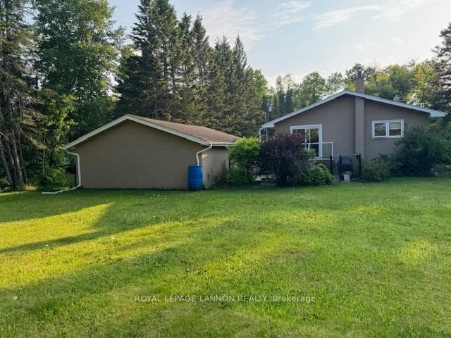 42 McGillivray Avenue photo 36