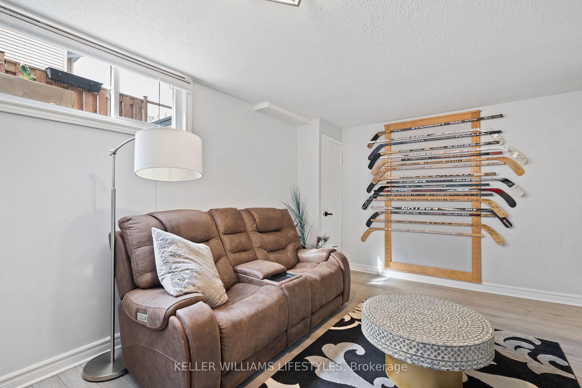 757 Wharncliffe Road Unit 3 photo 32