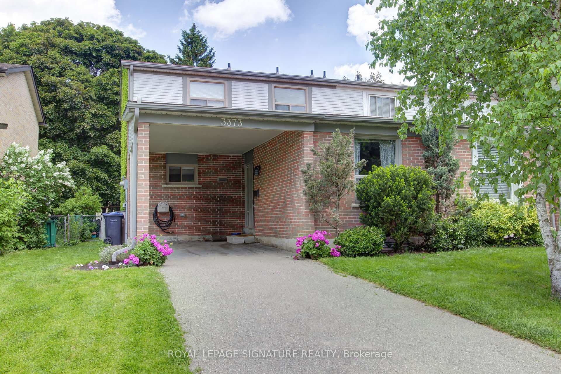 3373 Tallmast Crescent photo 1