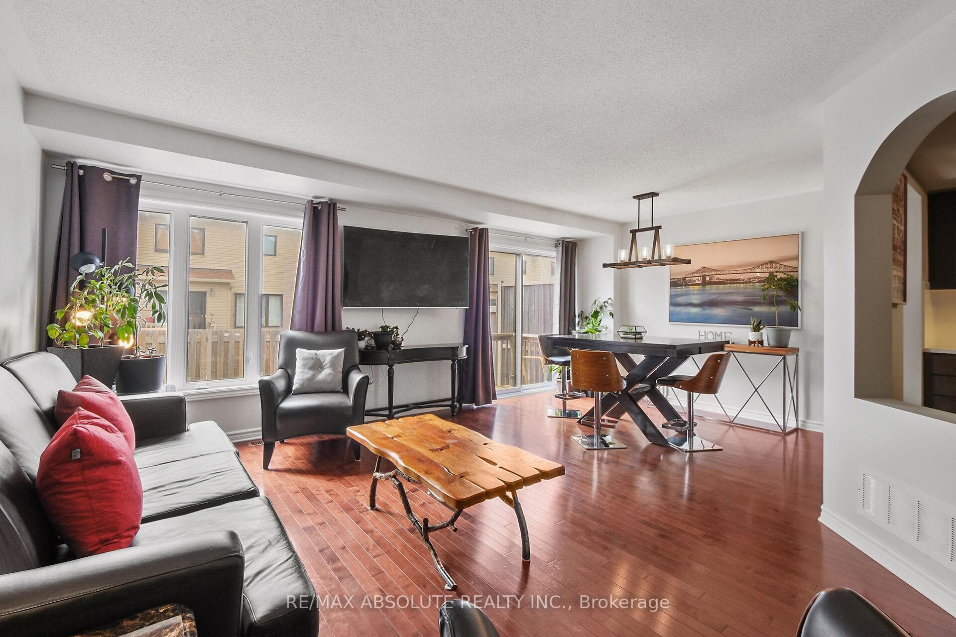 575 Petrichor Crescent photo 9