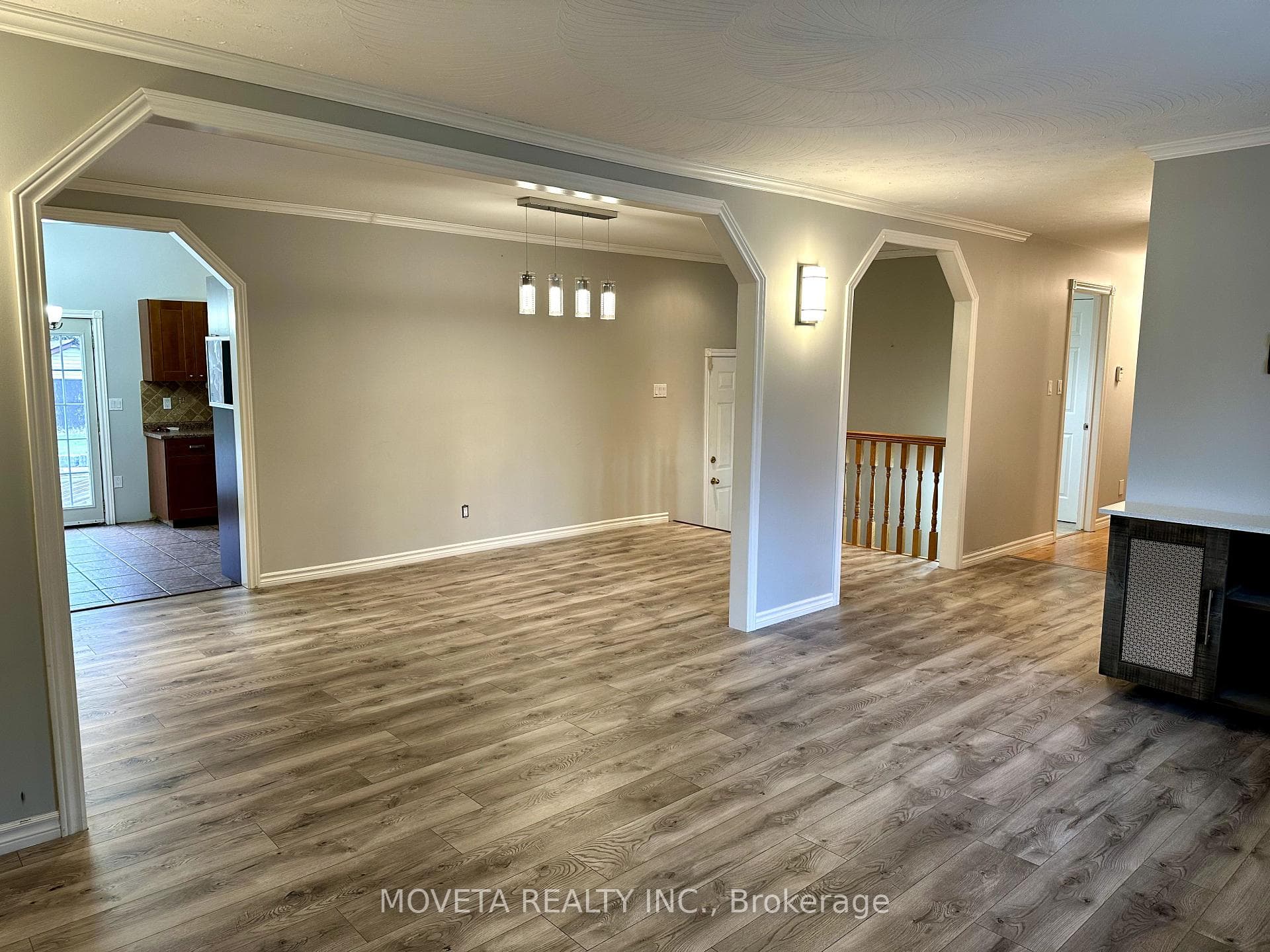 208 Montgomery Drive photo 15